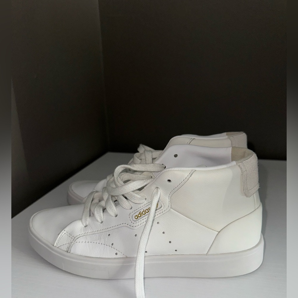 Adidas Women's Originals Sleek Mid Casual Sneakers